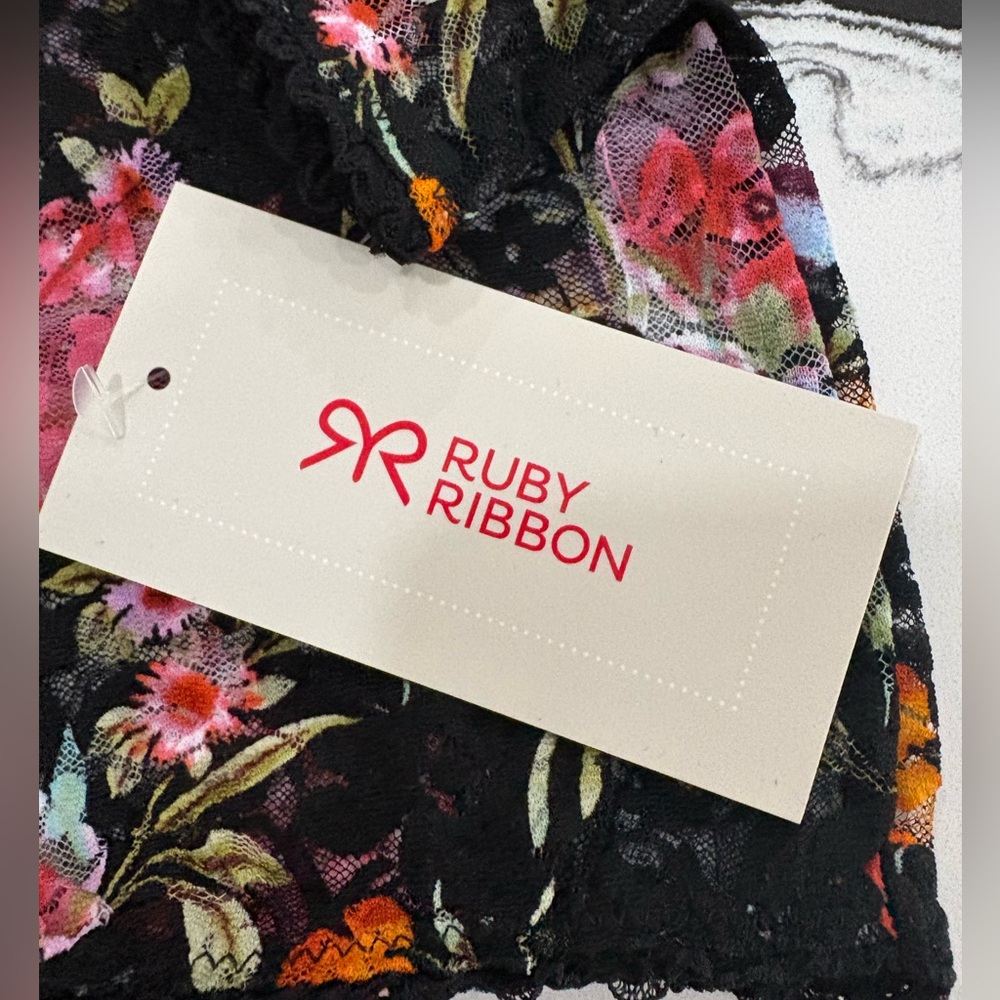 Ruby Ribbon Mirabelle Girl Short Size Small - Picture 4 of 7